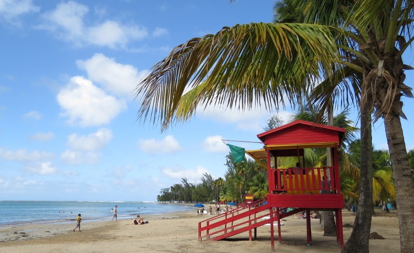 Best Time to Visit Luquillo Beach
